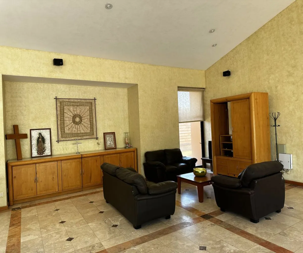 Casa En Venta,La Mojonera,Avenida General Corona 2500, Zapopan, Jalisco 45019, 3 Habitaciones,3 Baños,Avenida General Corona,1,prReQl2