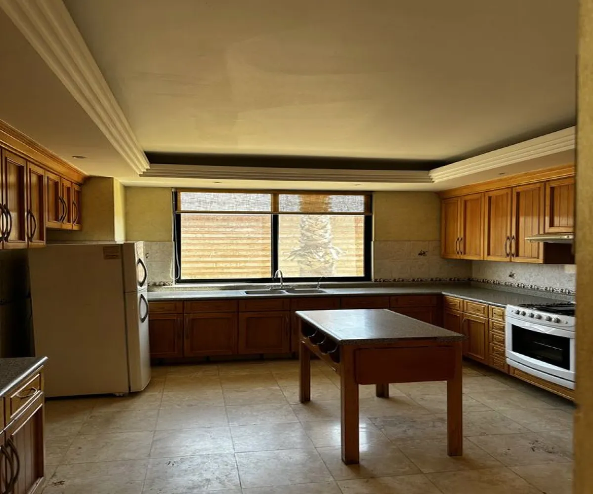 Casa En Venta,La Mojonera,Avenida General Corona 2500, Zapopan, Jalisco 45019, 3 Habitaciones,3 Baños,Avenida General Corona,1,prReQl2