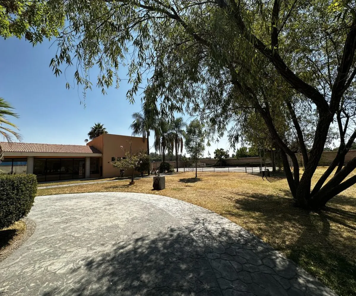 Casa En Venta,La Mojonera,Avenida General Corona 2500, Zapopan, Jalisco 45019, 3 Habitaciones,3 Baños,Avenida General Corona,1,prReQl2