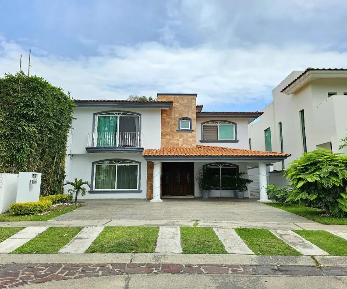 Casa En Venta,El Manantial,Paseo del Manantial 0, Tlajomulco de Zúñiga, Jalisco 45645, 4 Habitaciones,5 Baños,Paseo del Manantial,2,pahjK8d