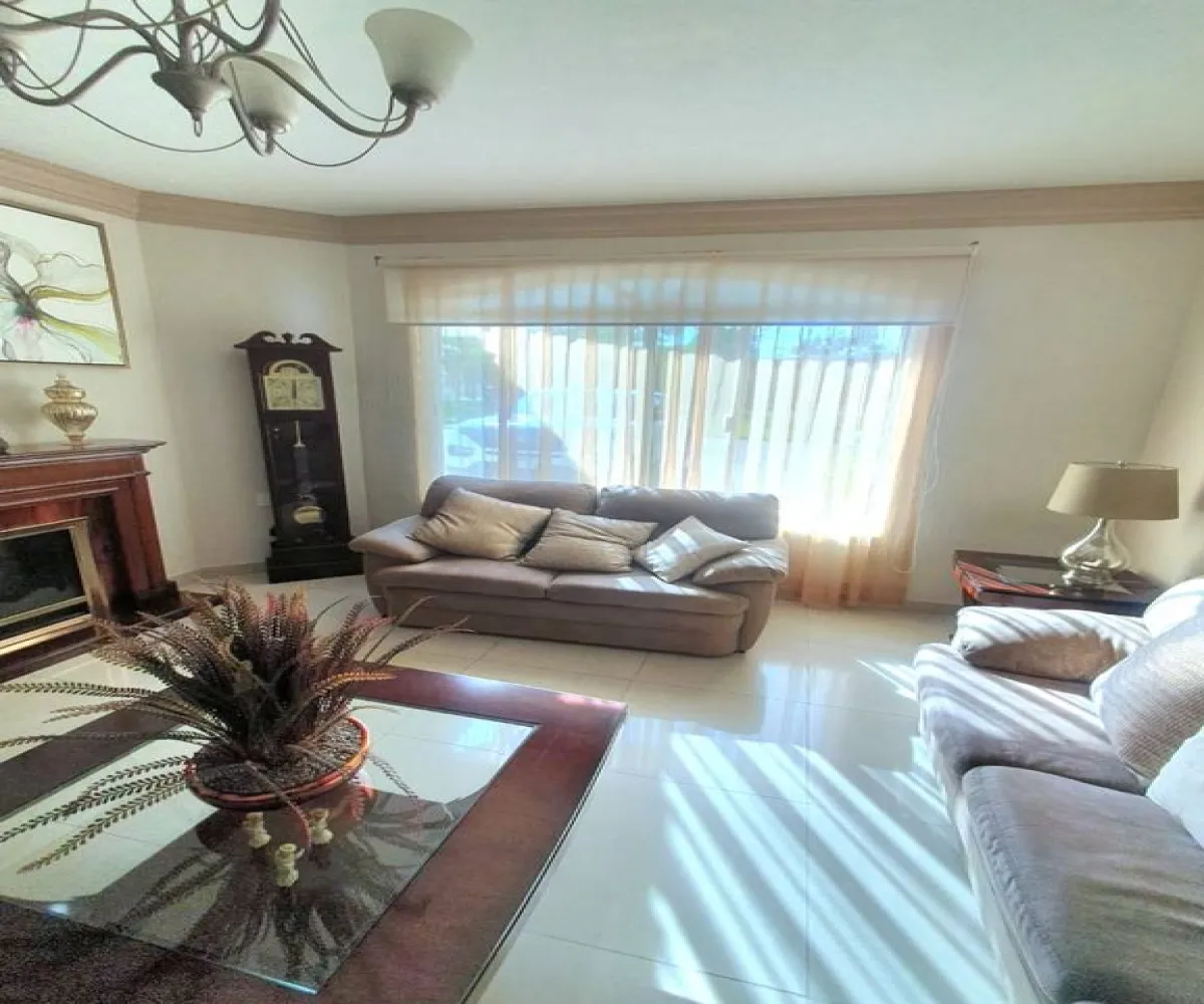 Casa En Venta,El Manantial,Paseo del Manantial 0, Tlajomulco de Zúñiga, Jalisco 45645, 4 Habitaciones,5 Baños,Paseo del Manantial,2,pahjK8d