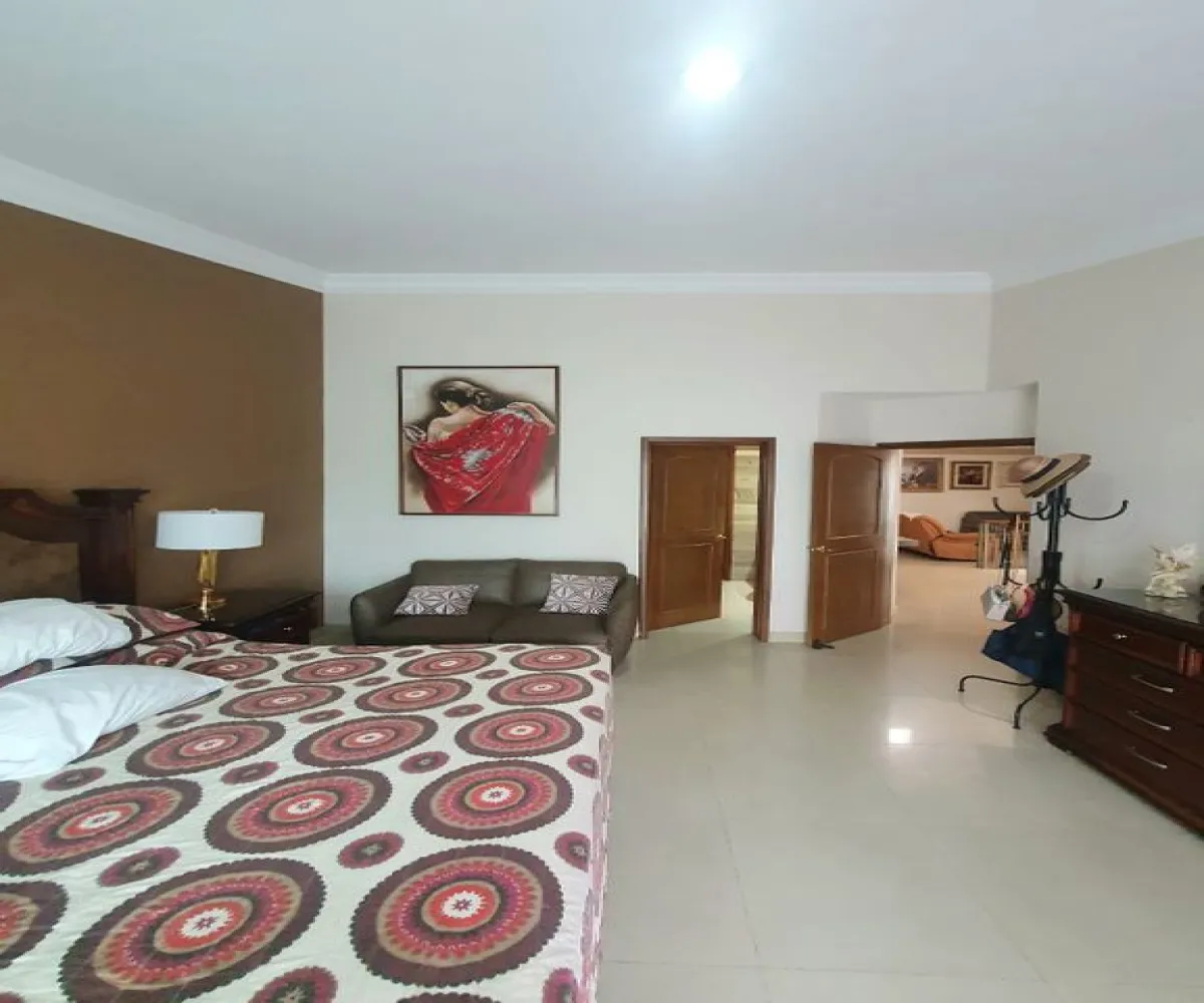 Casa En Venta,El Manantial,Paseo del Manantial 0, Tlajomulco de Zúñiga, Jalisco 45645, 4 Habitaciones,5 Baños,Paseo del Manantial,2,pahjK8d