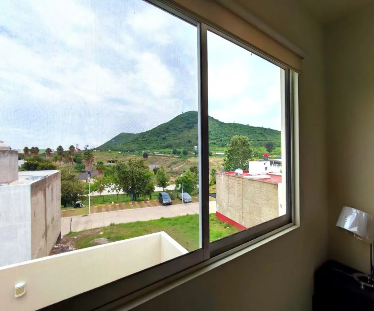 Casa En Venta,El Alcázar (Casa Fuerte),roble S/N, Tlajomulco de Zúñiga, Jalisco 45645, 3 Habitaciones,2 Baños,roble,2,pbb9n7z