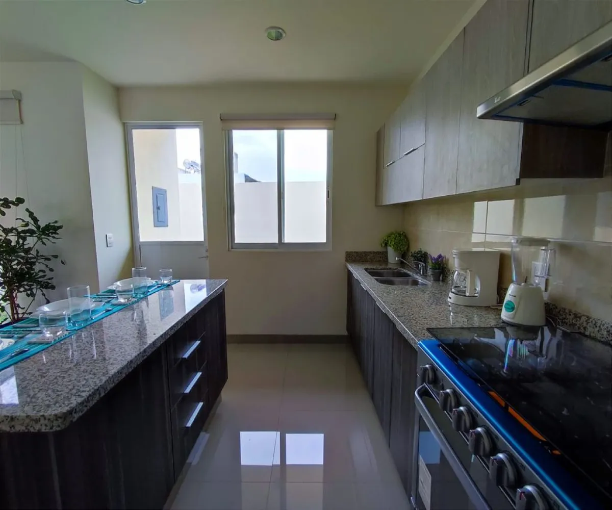 Casa En Venta,El Alcázar (Casa Fuerte),roble S/N, Tlajomulco de Zúñiga, Jalisco 45645, 3 Habitaciones,2 Baños,roble,2,pbb9n7z