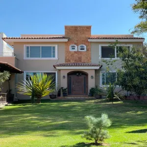 Casa En Venta,La Venta Del Astillero,Av. Los Pinos 365, Zapopan, Jalisco 45221, 3 Habitaciones,2 Baños,Av. Los Pinos,2,pK4OzF8