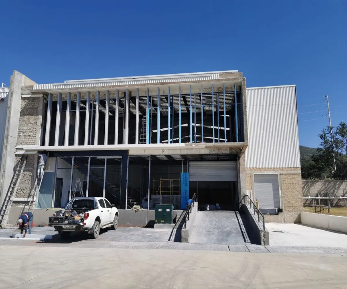 En Renta,Santa Cruz de las Flores,Carretera San Isidro Mazatepec S/N, Tlajomulco de Zúñiga, Jalisco 45640,1 Baño,Carretera San Isidro Mazatepec,pXVrvPf