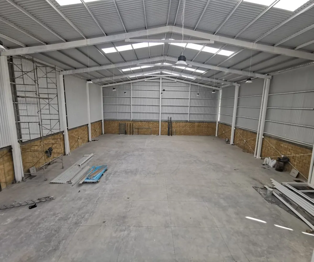 En Renta,Santa Cruz de las Flores,Carretera San Isidro Mazatepec S/N, Tlajomulco de Zúñiga, Jalisco 45640,1 Baño,Carretera San Isidro Mazatepec,pXVrvPf