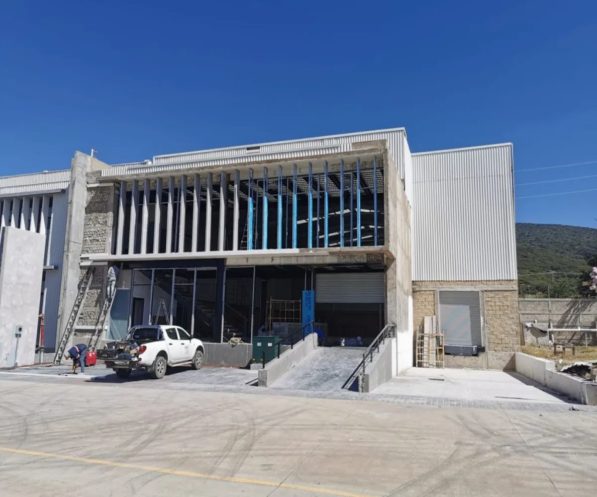 En Renta,Santa Cruz de las Flores,Carretera San Isidro Mazatepec S/N, Tlajomulco de Zúñiga, Jalisco 45640,1 Baño,Carretera San Isidro Mazatepec,pXVrvPf