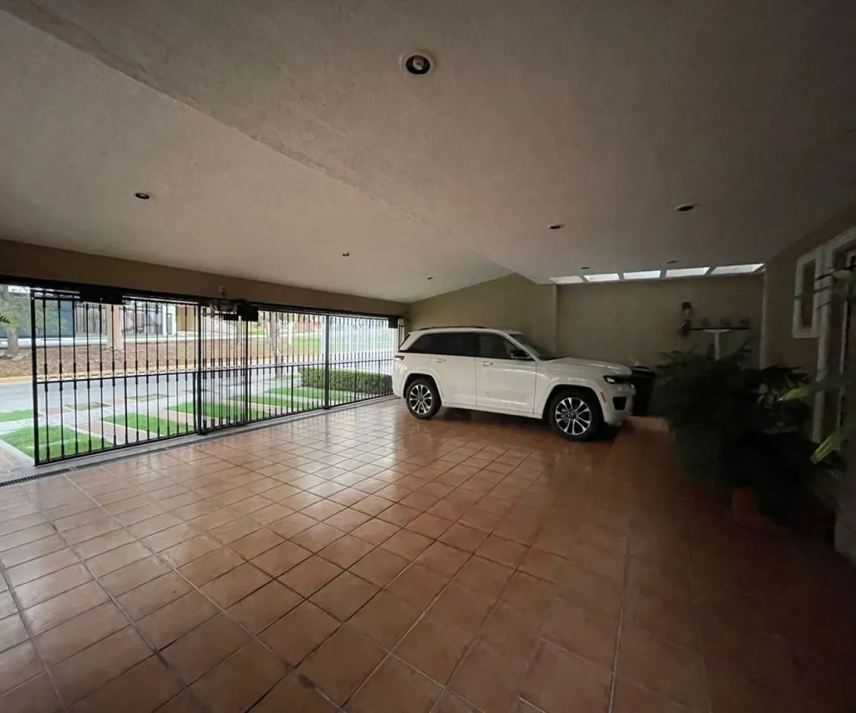 Casa En Venta,Bugambilias,AV. DEL RENO PONIENTE 4154, Zapopan, Jalisco 45237, 3 Habitaciones,2 Baños,AV. DEL RENO PONIENTE,3,pwh4Y42
