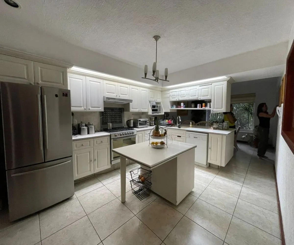 Casa En Venta,Bugambilias,AV. DEL RENO PONIENTE 4154, Zapopan, Jalisco 45237, 3 Habitaciones,2 Baños,AV. DEL RENO PONIENTE,3,pwh4Y42