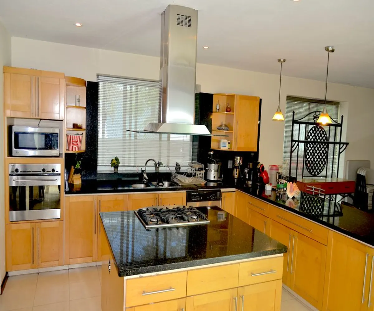 Casa En Venta,Colinas de San Javier,José Maria Escribá 2046 36, Zapopan, Jalisco 45116, 4 Habitaciones,4 Baños,José Maria Escribá ,3,psOU99B