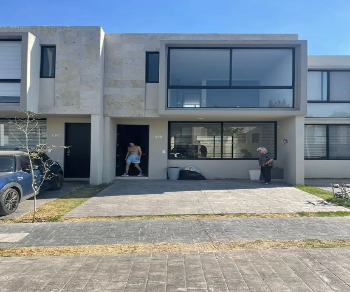 Casa En Venta,Santa Ana Tepetitlán,Camino a Santa Ana Tepetitla 1606, Zapopan, Jalisco 45230, 2 Habitaciones,2 Baños,Camino a Santa Ana Tepetitla ,2,pL8TKGS Casa En Venta,Santa Ana Tepetitlán,Camino a Santa Ana Tepetitla 1606, Zapopan, Jalisco 45230, 2 Habitaciones,2 Baños,Camino a Santa Ana Tepetitla ,2,pL8TKGS