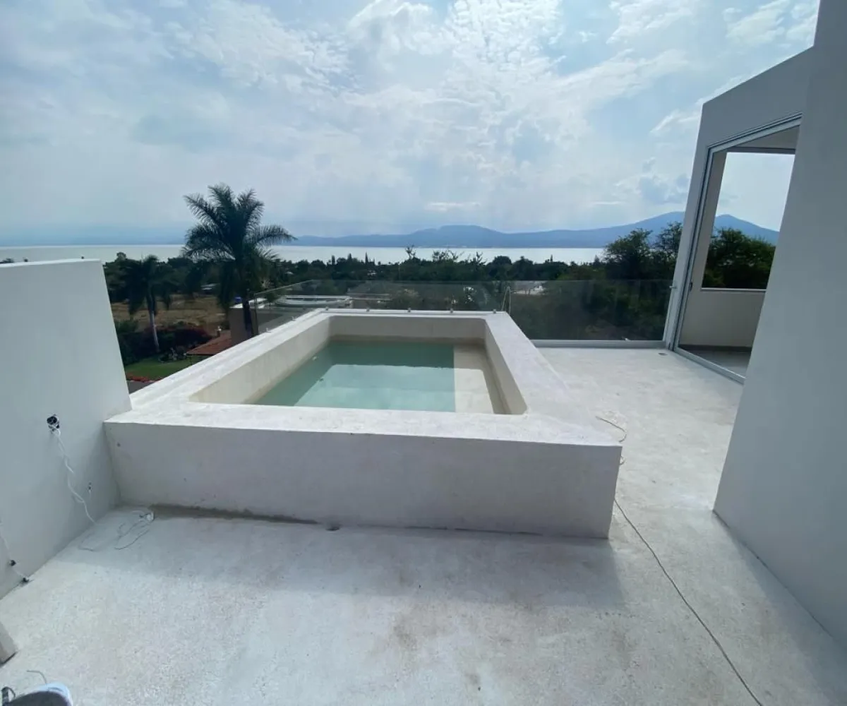 Casa En Venta,Ajijic Centro,Rio plata 3 3, Chapala, Jalisco 45907, 3 Habitaciones,4 Baños,Rio plata,3,pzA5HEi