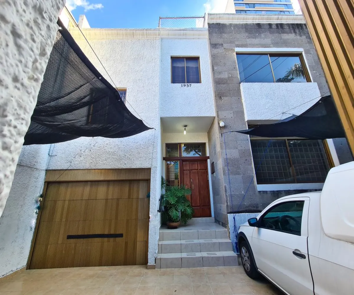 Casa En Venta,Americana,mexicaltzingo 1957, Guadalajara, Jalisco 44160, 8 Habitaciones,4 Baños,mexicaltzingo,3,p5nuu1b Casa En Venta,Americana,mexicaltzingo 1957, Guadalajara, Jalisco 44160, 8 Habitaciones,4 Baños,mexicaltzingo,3,p5nuu1b