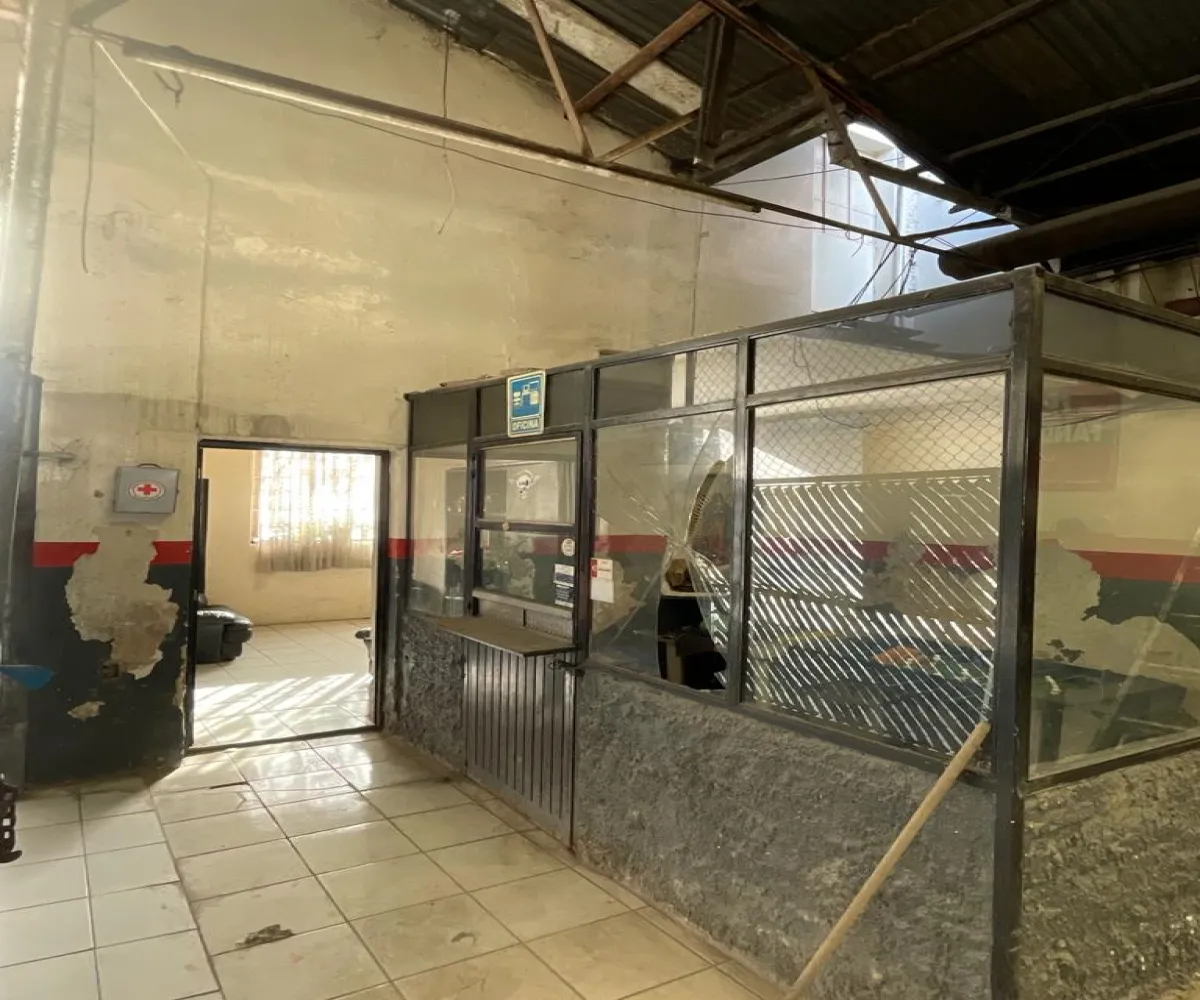 Bodega En Venta en San Felipe - - En Avenida Javier Mina 919, Guadalajara, Jalisco 44380 - Precio $8,000,000.00