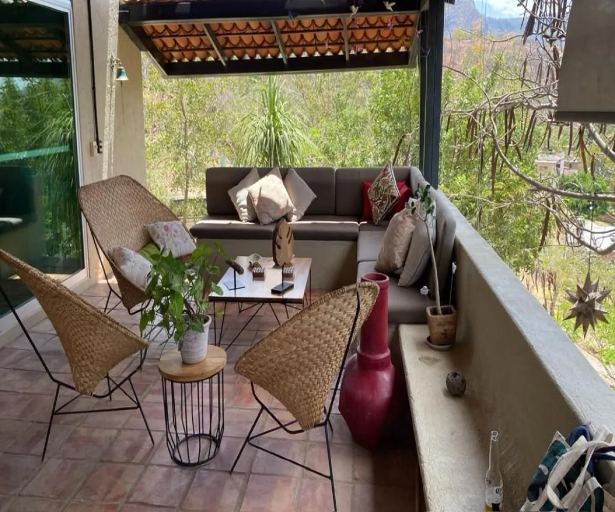 Casa En Venta,Los Pueblitos,Juarez 14 b, San Cristóbal de la Barranca, Jalisco 45250, 5 Habitaciones,5 Baños,Juarez,2,pDZ2Unl