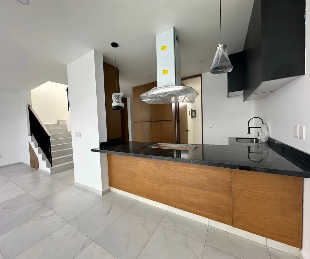 Casa En Venta,Bosques Santa Anita,Circuito Privada Santa Anita 115, Tlajomulco de Zúñiga, Jalisco 45645, 4 Habitaciones,3 Baños,Circuito Privada Santa Anita,2,pGBxLD4