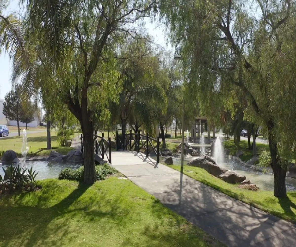 Valle imperial cuenta con un parque central