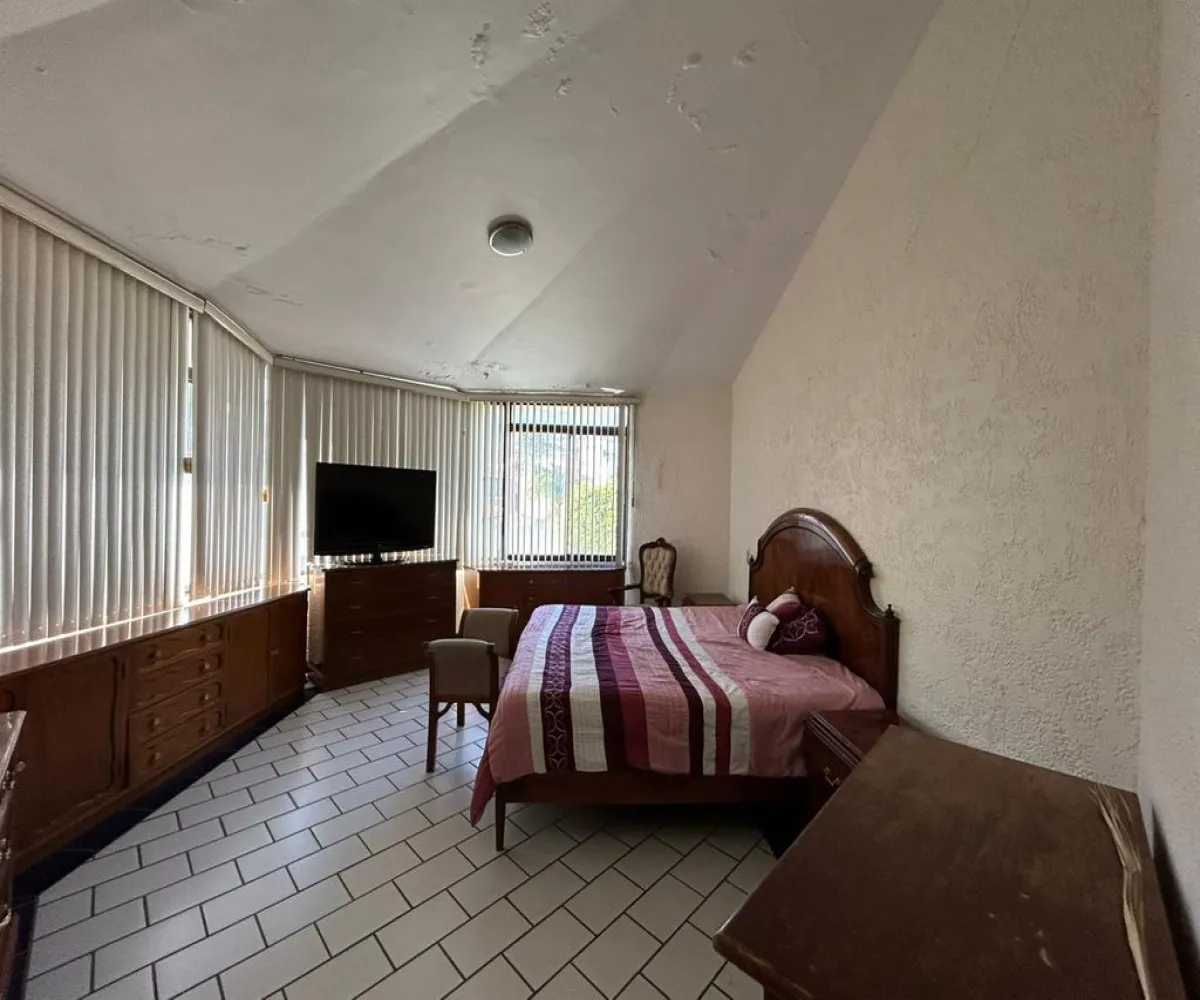 Casa En Venta,Bugambilias,Rtno. de Las Amapolas 2381, Zapopan, Jalisco 45238, 4 Habitaciones,3 Baños,Rtno. de Las Amapolas,2,pePGyPB Casa En Venta,Bugambilias,Rtno. de Las Amapolas 2381, Zapopan, Jalisco 45238, 4 Habitaciones,3 Baños,Rtno. de Las Amapolas,2,pePGyPB