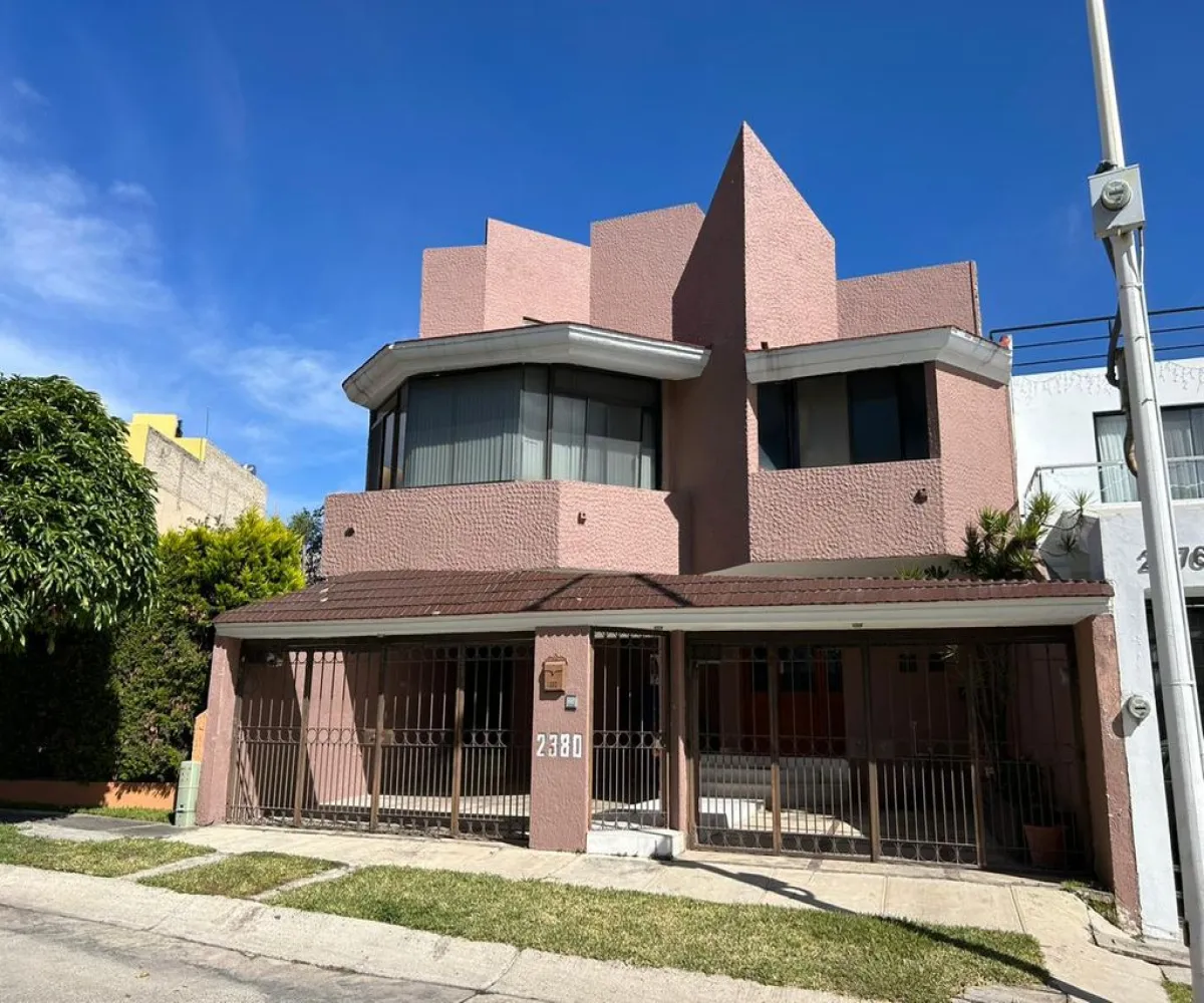 Casa En Venta,Bugambilias,Rtno. de Las Amapolas 2381, Zapopan, Jalisco 45238, 4 Habitaciones,3 Baños,Rtno. de Las Amapolas,2,pePGyPB Casa En Venta,Bugambilias,Rtno. de Las Amapolas 2381, Zapopan, Jalisco 45238, 4 Habitaciones,3 Baños,Rtno. de Las Amapolas,2,pePGyPB