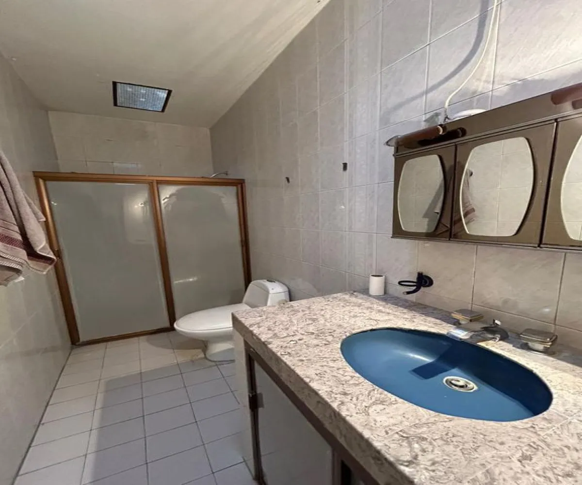 Casa En Venta,Bugambilias,Rtno. de Las Amapolas 2381, Zapopan, Jalisco 45238, 4 Habitaciones,3 Baños,Rtno. de Las Amapolas,2,pePGyPB Casa En Venta,Bugambilias,Rtno. de Las Amapolas 2381, Zapopan, Jalisco 45238, 4 Habitaciones,3 Baños,Rtno. de Las Amapolas,2,pePGyPB