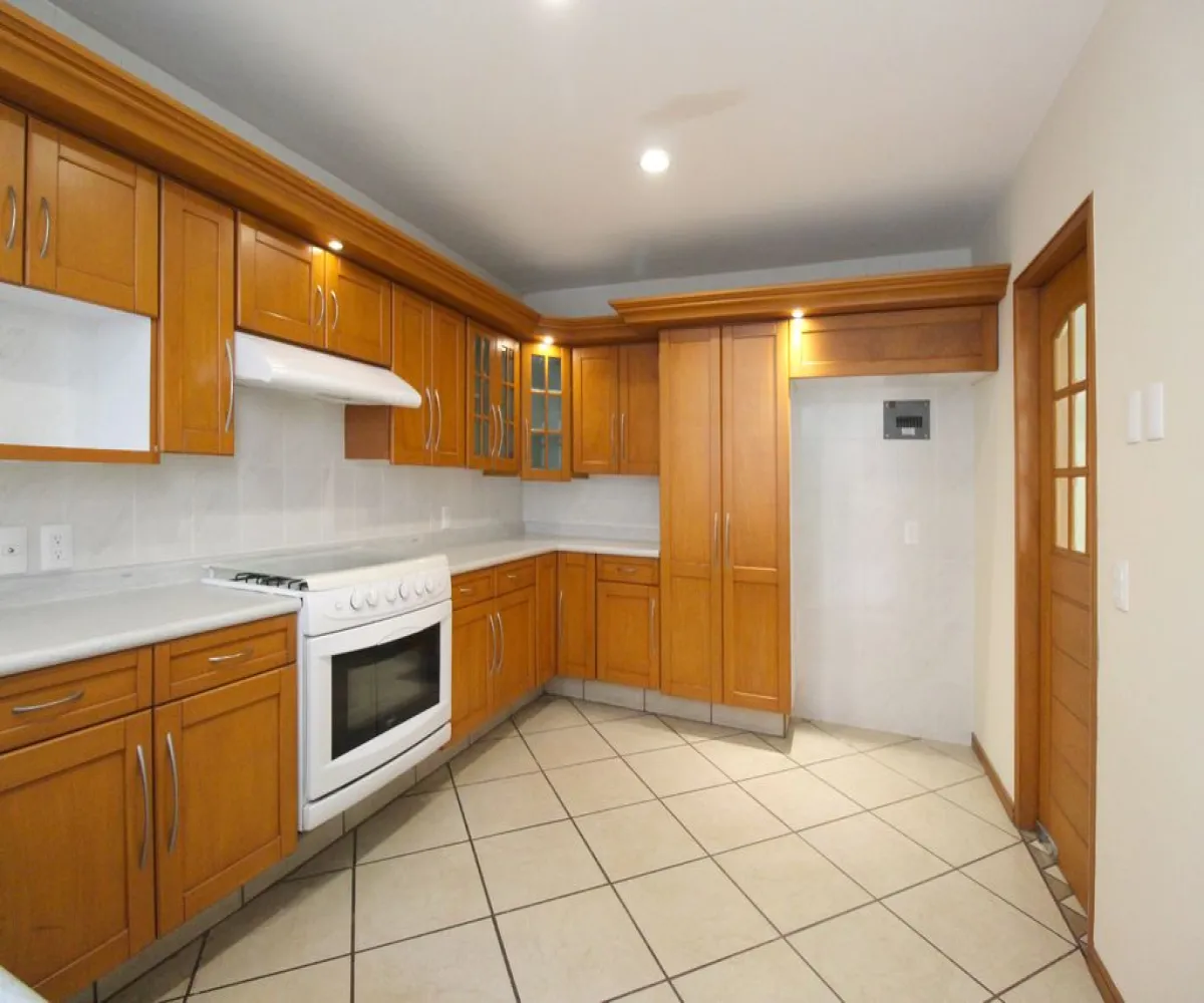 Casa En Venta,Nueva Galicia Residencial,Merced 1507 67, Tlajomulco de Zúñiga, Jalisco 45645, 3 Habitaciones,2 Baños,Merced,2,pl0jVXS