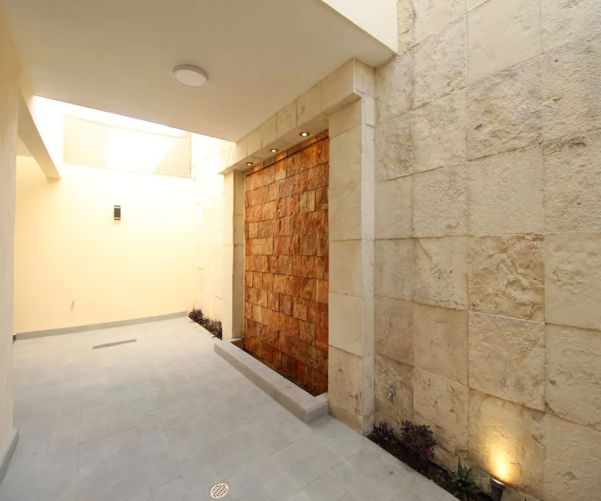 Casa En Venta,Nueva Galicia Residencial,Merced 1507 67, Tlajomulco de Zúñiga, Jalisco 45645, 3 Habitaciones,2 Baños,Merced,2,pl0jVXS