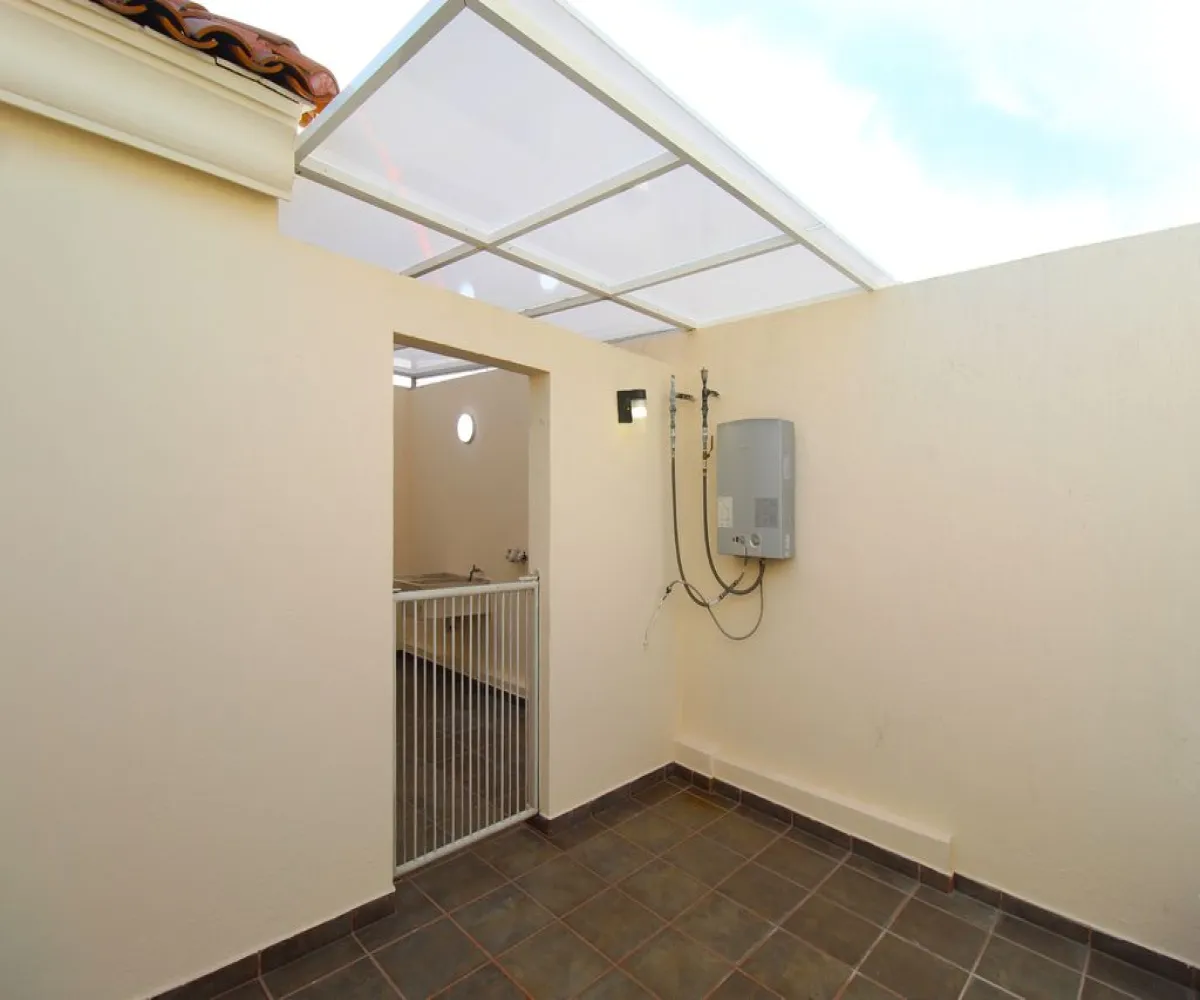 Casa En Venta,Nueva Galicia Residencial,Merced 1507 67, Tlajomulco de Zúñiga, Jalisco 45645, 3 Habitaciones,2 Baños,Merced,2,pl0jVXS