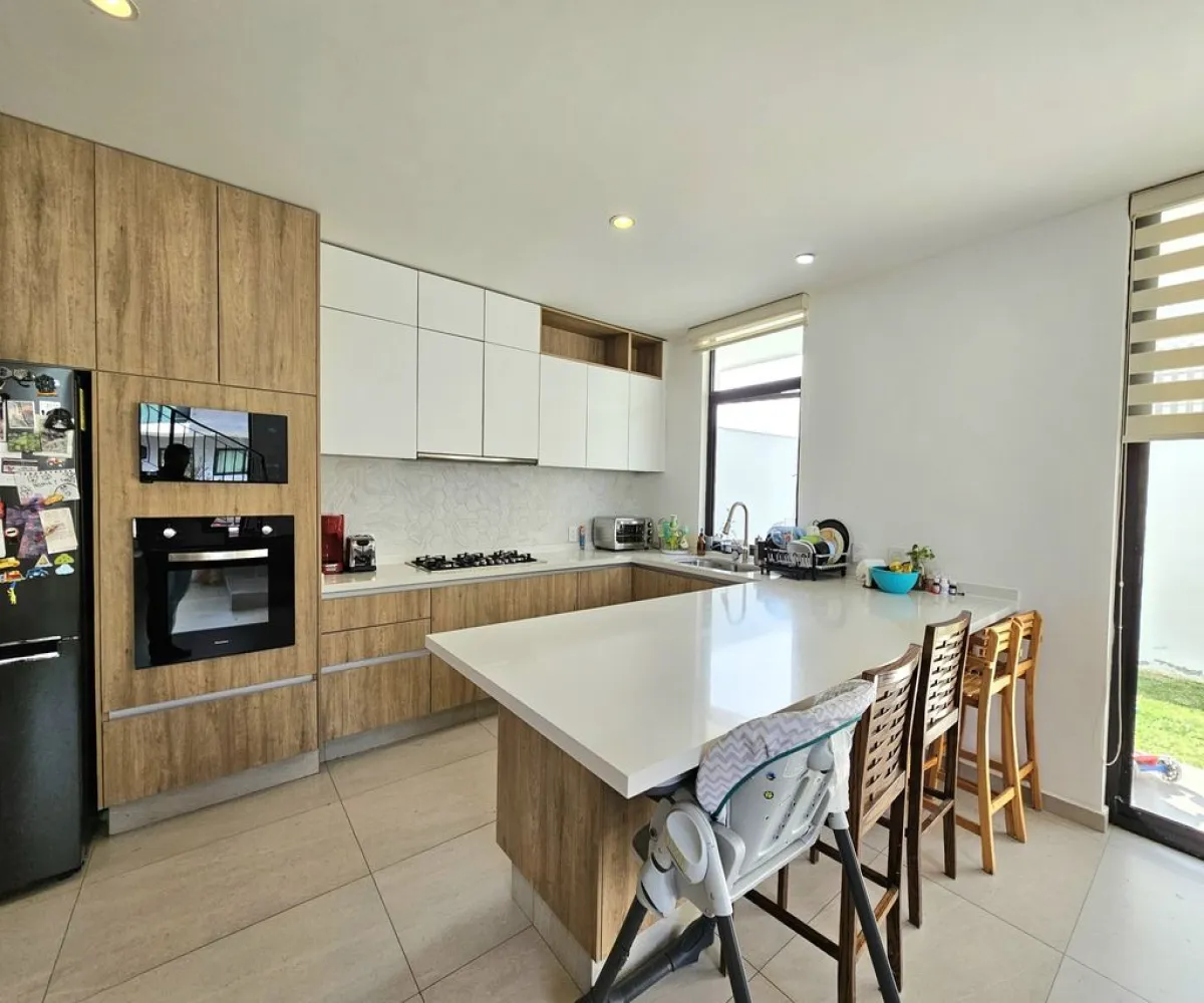 Casa En Venta,Valle Imperial,Imperio Austriaco S/N, Zapopan, Jalisco 45134, 4 Habitaciones,4 Baños,Imperio Austriaco ,3,pWyk2X1