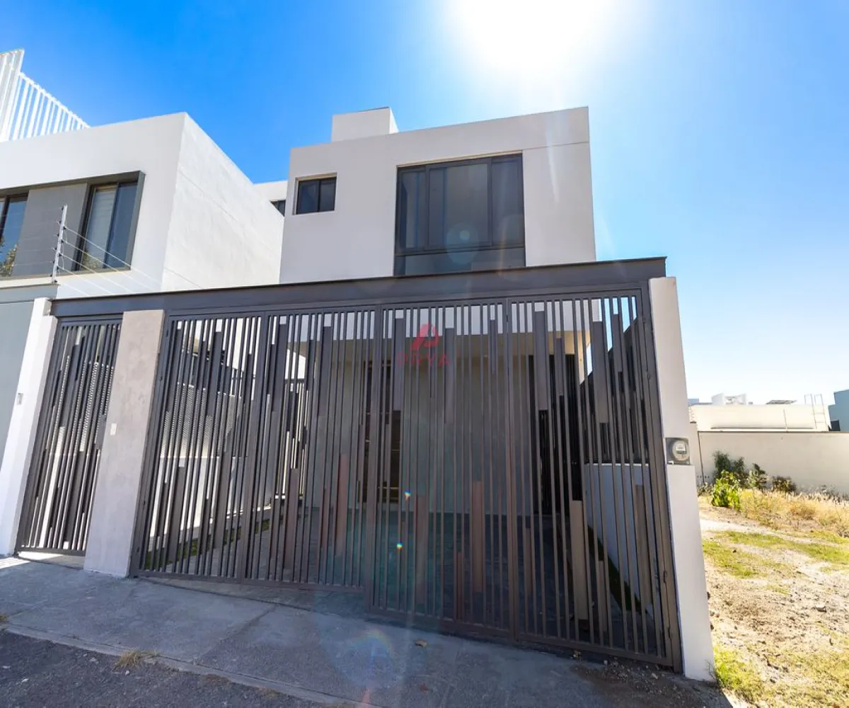 Casa En Venta,Bosques Vallarta,CTO. DEL BOSQUE 588, Zapopan, Jalisco 45019, 3 Habitaciones,3 Baños,CTO. DEL BOSQUE,2,p2YY2SB