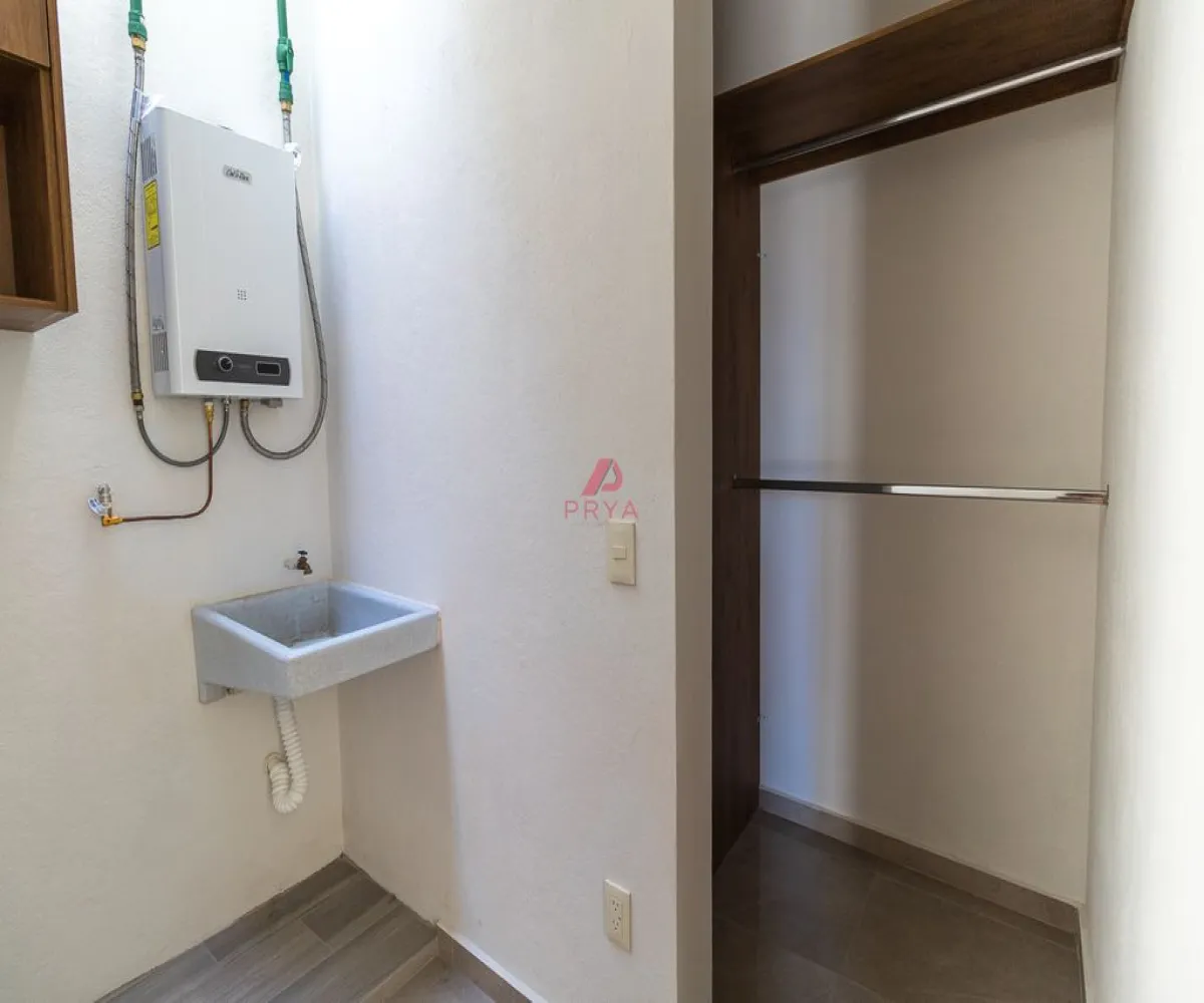 Casa En Venta,Bosques Vallarta,CTO. DEL BOSQUE 588, Zapopan, Jalisco 45019, 3 Habitaciones,3 Baños,CTO. DEL BOSQUE,2,p2YY2SB