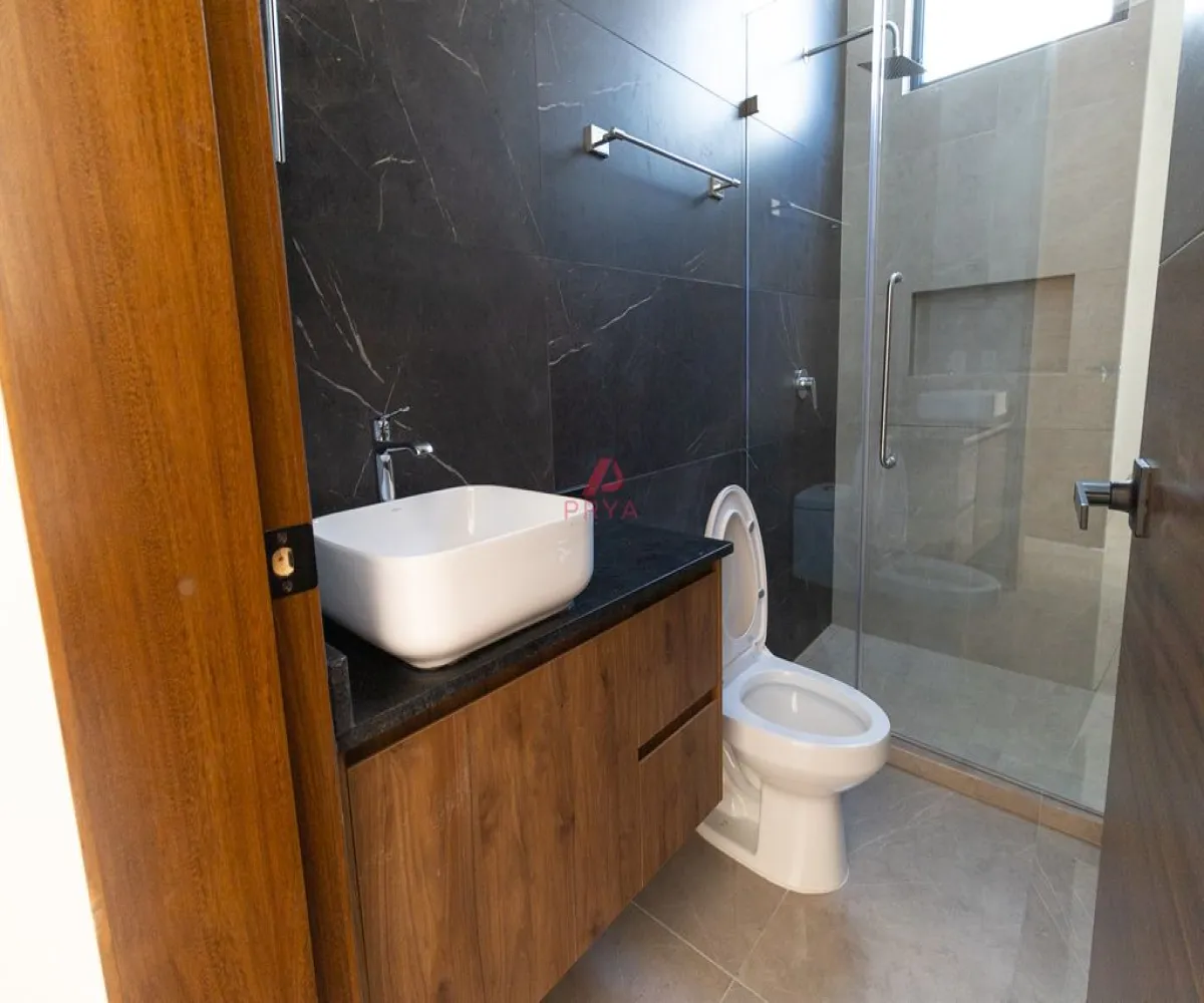 Casa En Venta,Bosques Vallarta,CTO. DEL BOSQUE 588, Zapopan, Jalisco 45019, 3 Habitaciones,3 Baños,CTO. DEL BOSQUE,2,p2YY2SB