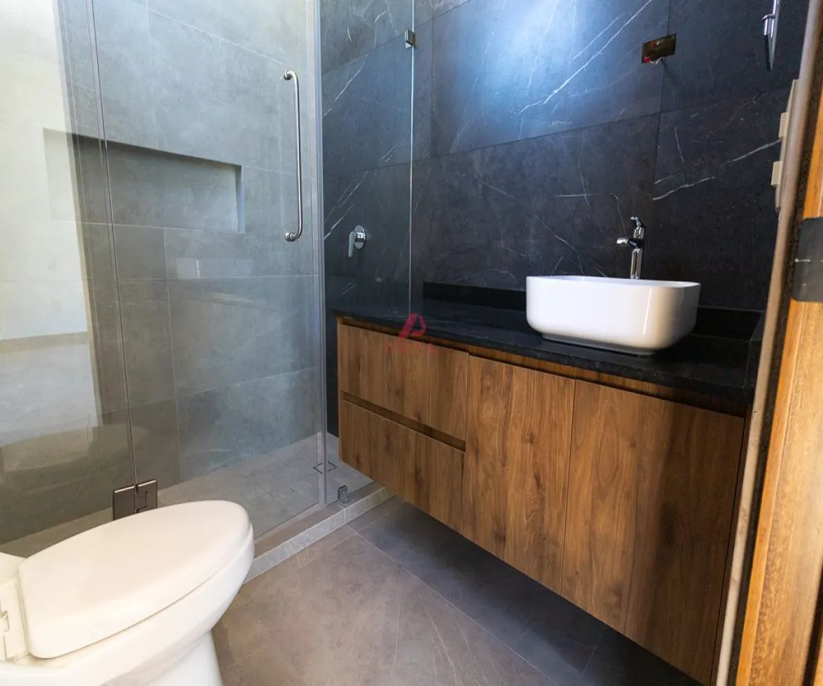 Casa En Venta,Bosques Vallarta,CTO. DEL BOSQUE 588, Zapopan, Jalisco 45019, 3 Habitaciones,3 Baños,CTO. DEL BOSQUE,2,p2YY2SB