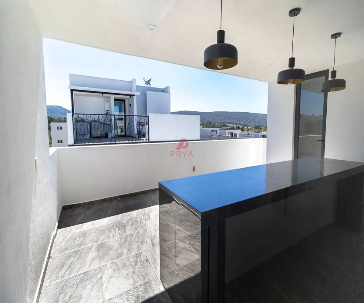 Casa En Venta,Bosques Vallarta,CTO. DEL BOSQUE 588, Zapopan, Jalisco 45019, 3 Habitaciones,3 Baños,CTO. DEL BOSQUE,2,p2YY2SB