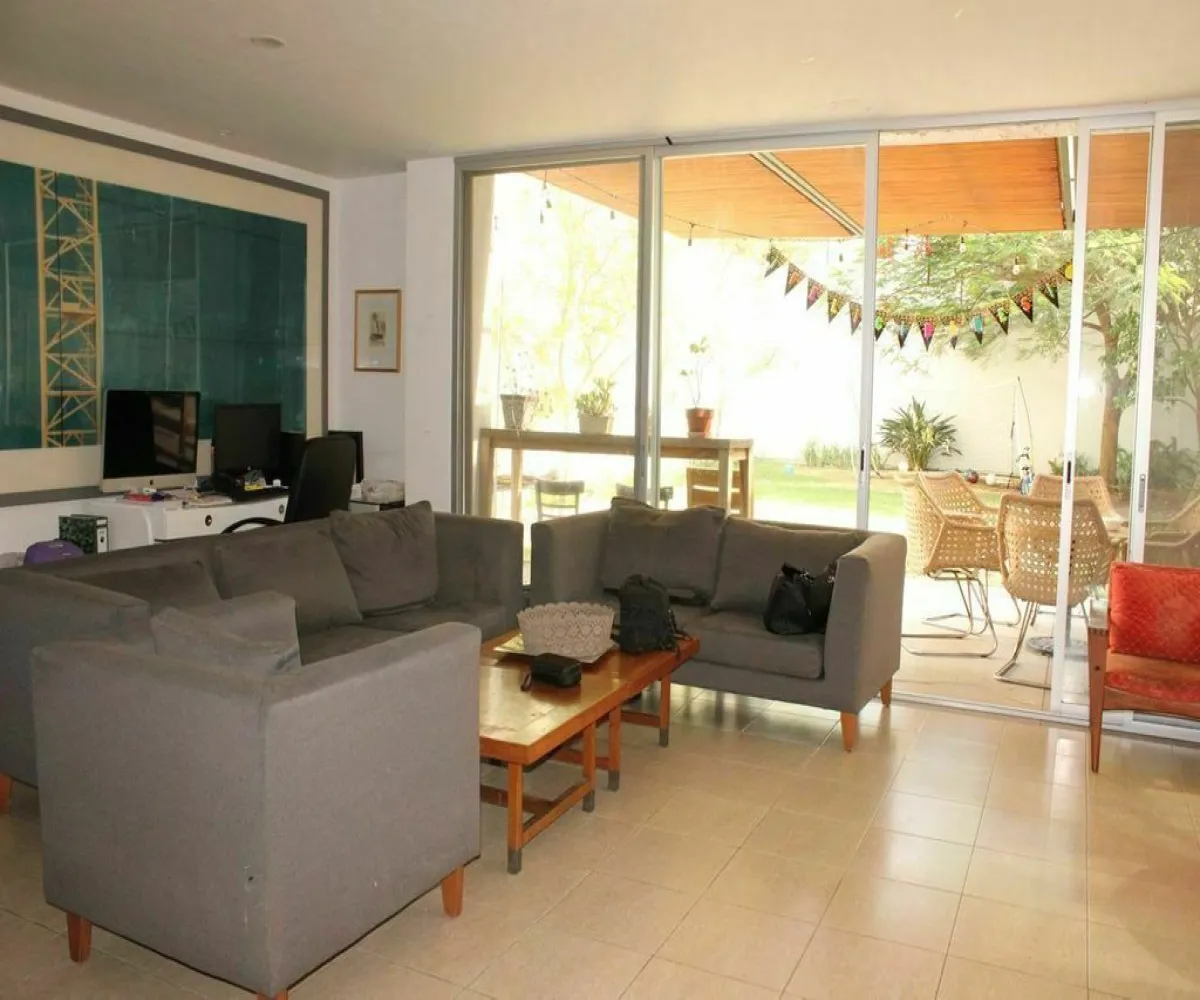 Casa En Venta,Jardín Real,Jardín de las Flores 251, Zapopan, Jalisco 45136, 3 Habitaciones,3 Baños,Jardín de las Flores,2,pdPyUTI