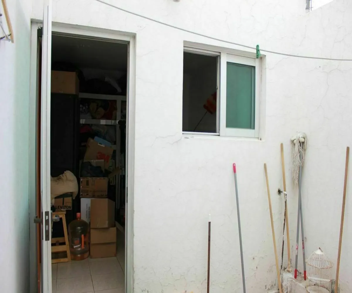 Casa En Venta,Jardín Real,Jardín de las Flores 251, Zapopan, Jalisco 45136, 3 Habitaciones,3 Baños,Jardín de las Flores,2,pdPyUTI