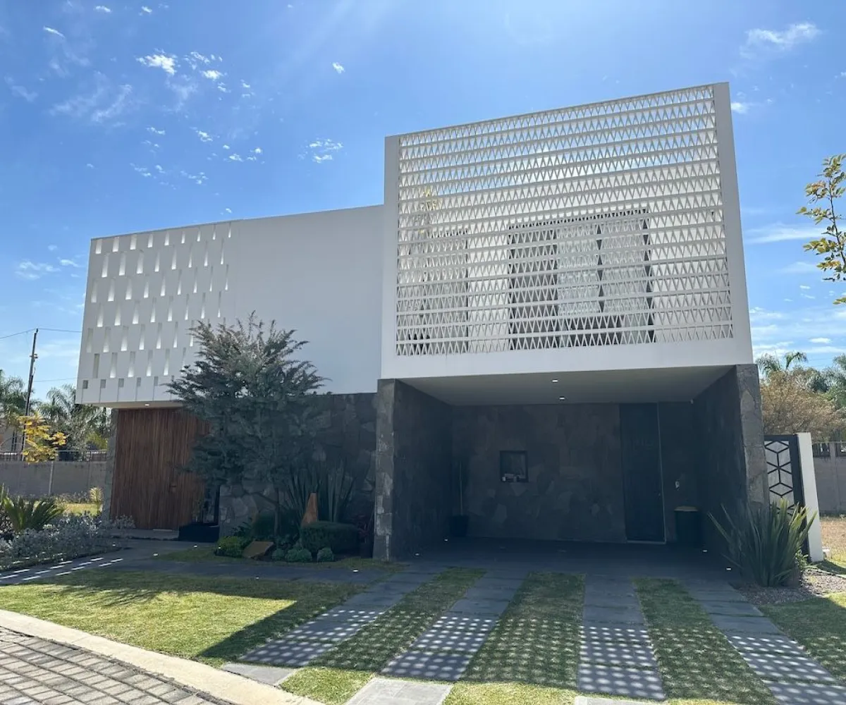 Casa En Venta,La Mojonera,Avenida Ramón Corona 2500 4, Zapopan, Jalisco 45138, 5 Habitaciones,5 Baños,Avenida Ramón Corona ,3,pwVZnBz