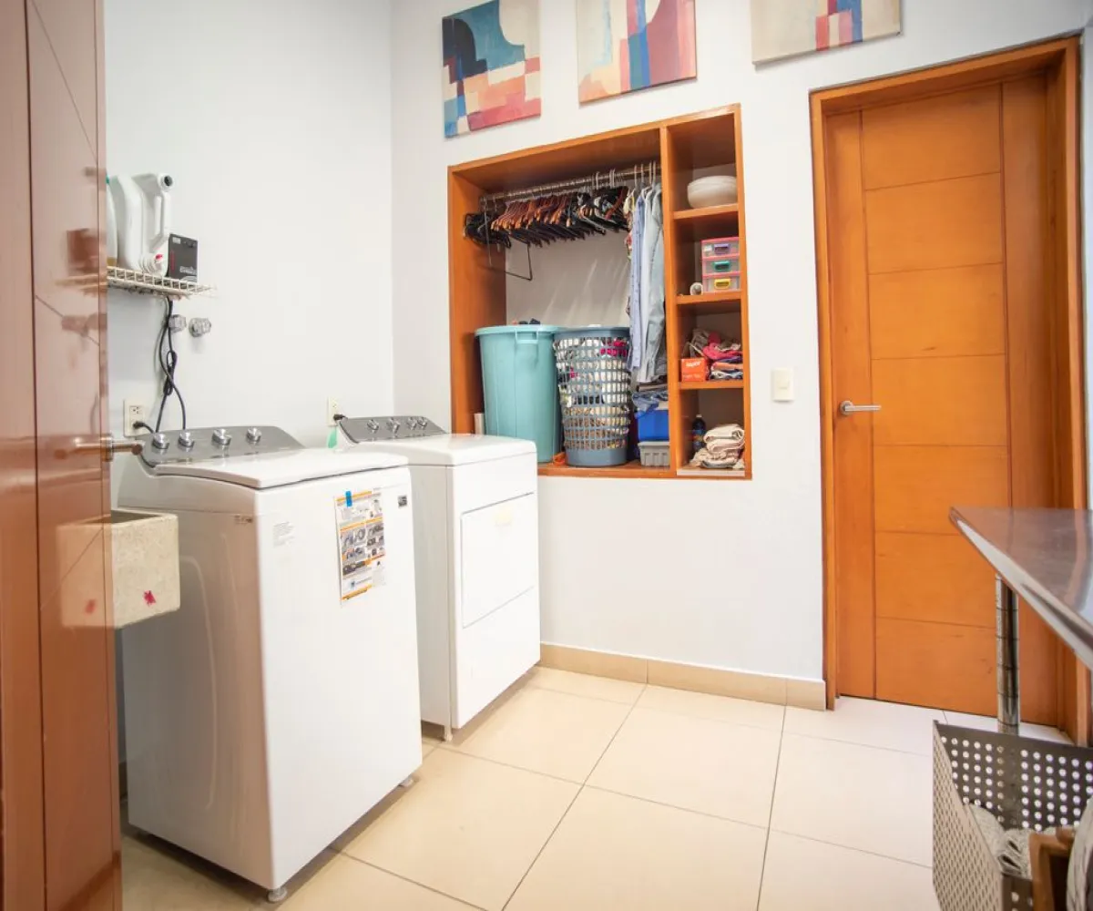 Casa En Venta,Santa Fe,Avenida de las palmas 300 32, Zapopan, Jalisco 45168, 3 Habitaciones,3 Baños,Avenida de las palmas,3,pj15MXL Casa En Venta,Santa Fe,Avenida de las palmas 300 32, Zapopan, Jalisco 45168, 3 Habitaciones,3 Baños,Avenida de las palmas,3,pj15MXL