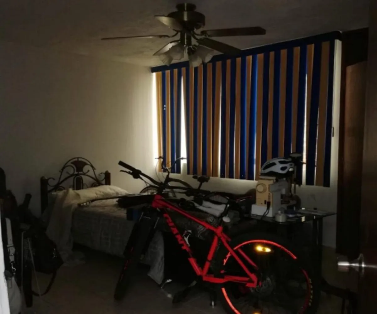 Casa En Venta,Ciudad Granja,calzada norte 128 B, Zapopan, Jalisco 45010, 4 Habitaciones,2 Baños,calzada norte ,1,pOqQuvs