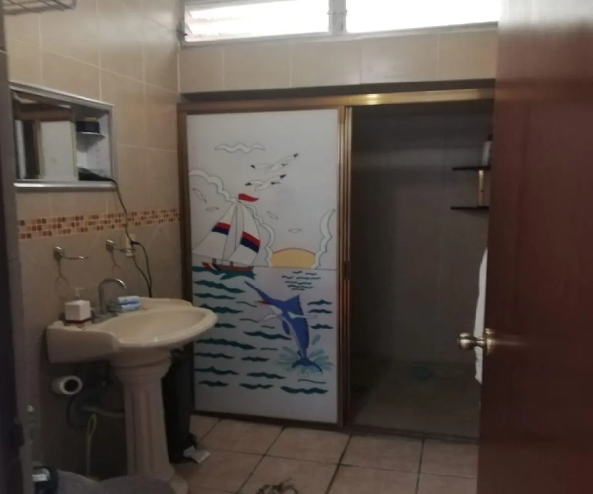 Casa En Venta,Ciudad Granja,calzada norte 128 B, Zapopan, Jalisco 45010, 4 Habitaciones,2 Baños,calzada norte ,1,pOqQuvs