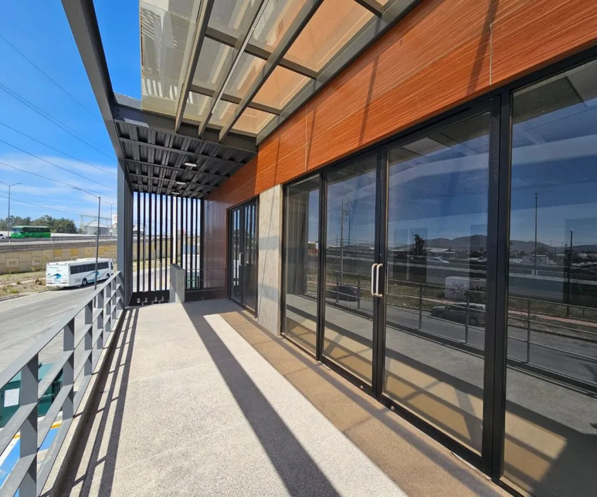 Local En Renta,Real Del Valle,Av. Adolf B. Honr Jr, 0, Tlajomulco de Zúñiga, Jalisco 45654,Av. Adolf B. Honr Jr,pQFx94D