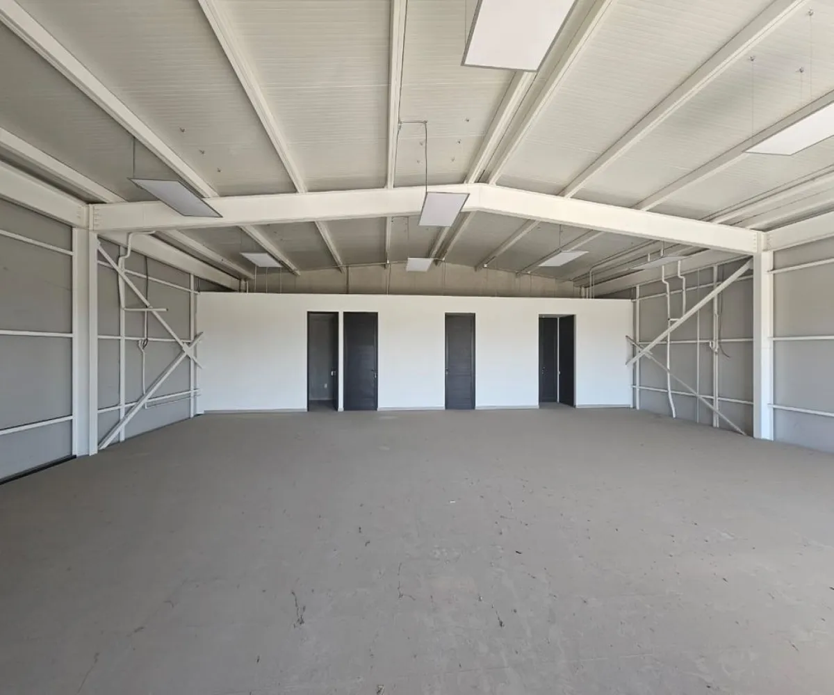 Local En Renta,Real Del Valle,Av. Adolf B. Honr Jr, 0, Tlajomulco de Zúñiga, Jalisco 45654,Av. Adolf B. Honr Jr,pQFx94D