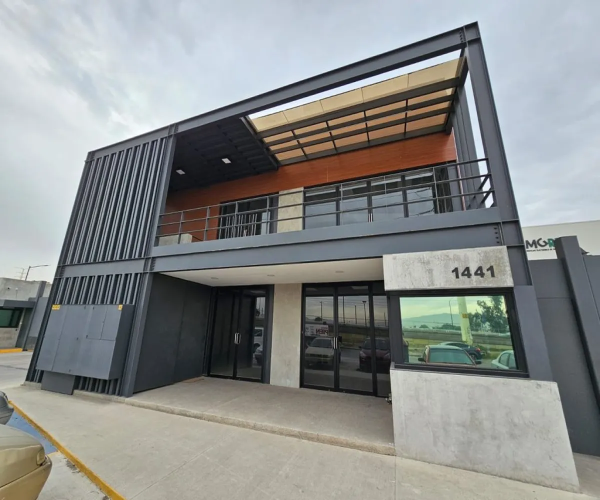 Local En Renta,Real Del Valle,Av. Adolf B. Honr Jr, 0, Tlajomulco de Zúñiga, Jalisco 45654,Av. Adolf B. Honr Jr,pQFx94D