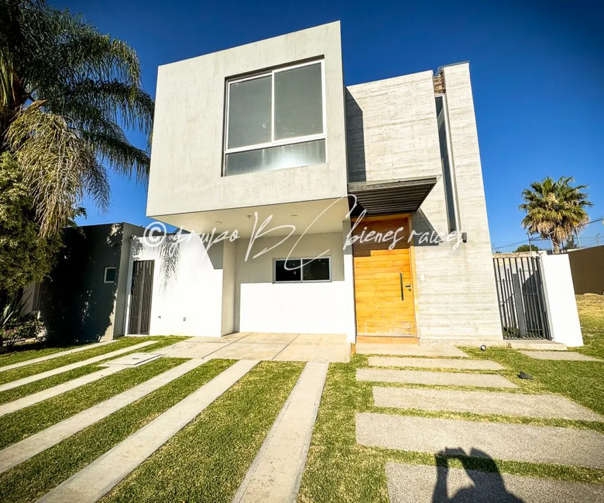 Casa En Venta,San Agustín,Antiguo Camino a San Isidro Mazatepec 88 5, Tlajomulco de Zúñiga, Jalisco 45640, 4 Habitaciones,4 Baños,Antiguo Camino a San Isidro Mazatepec,2,pAEF2VO