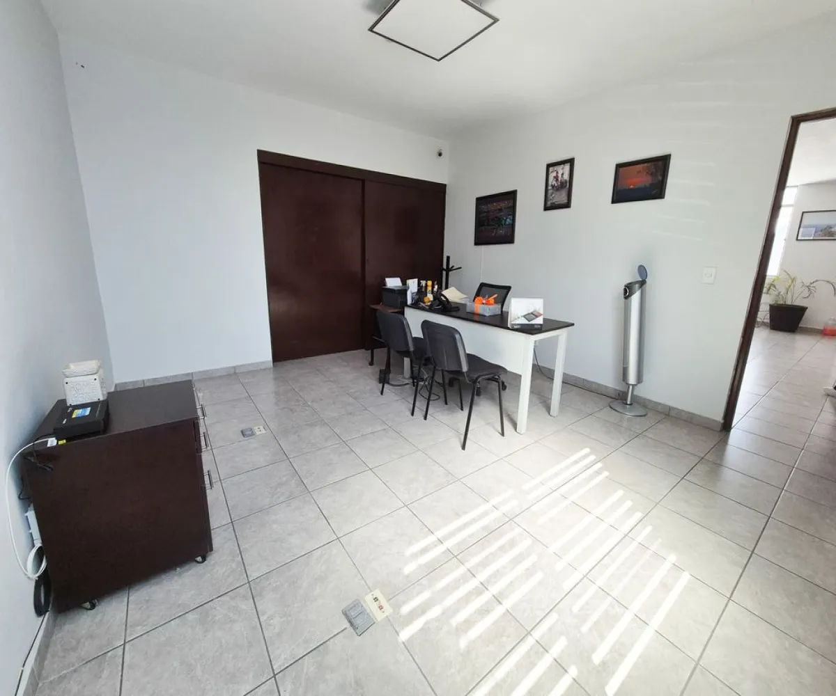 Casa En Venta,Ladrón de Guevara,Fray Luis de Palacios 235, Guadalajara, Jalisco 44600, 8 Habitaciones,4 Baños,Fray Luis de Palacios ,2,ptRGwF0