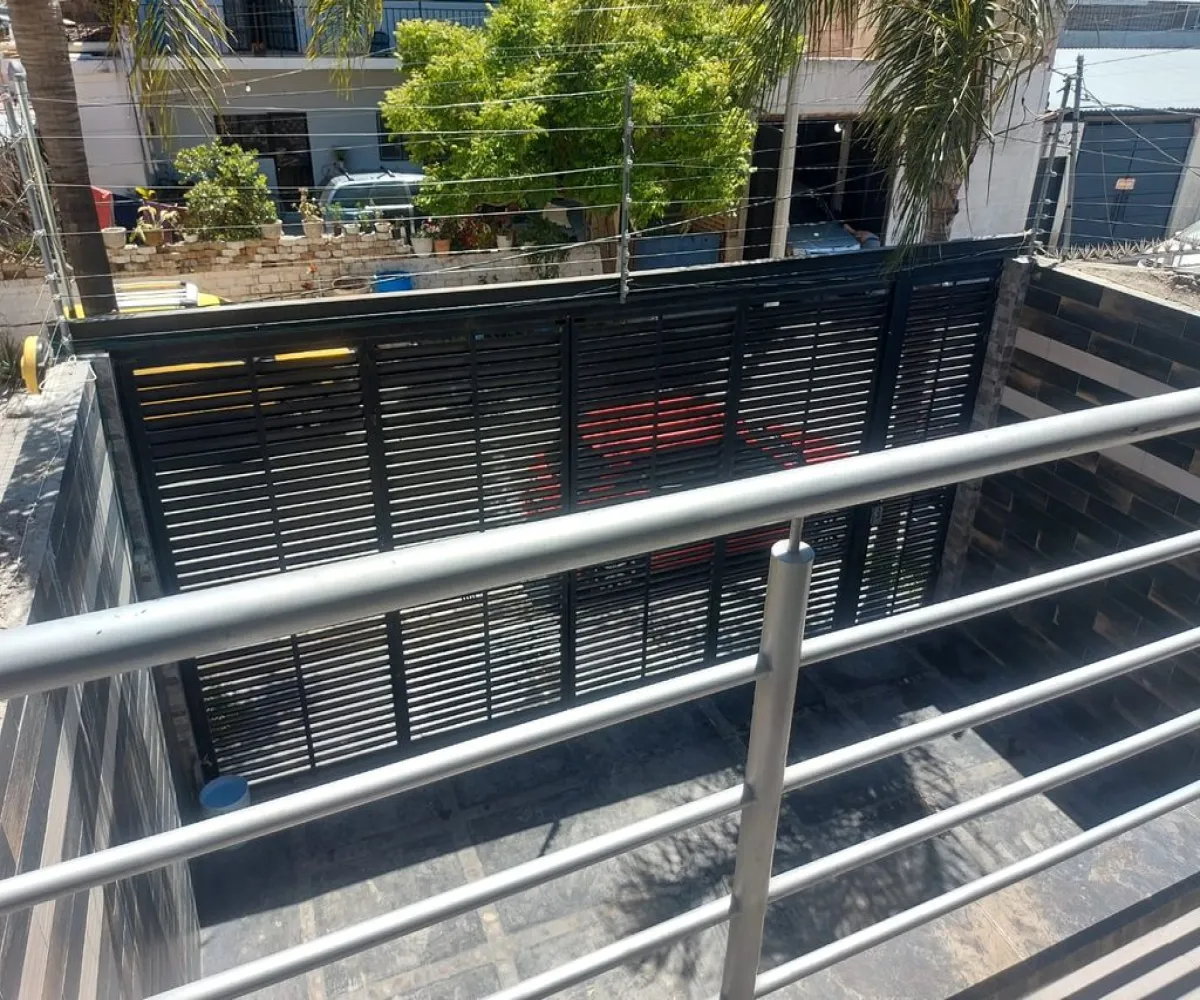 Casa En Venta,Marcelino Garcia Barragán,Privada de los Limones S/N, Zapopan, Jalisco 45134, 5 Habitaciones,3 Baños,Privada de los Limones,3,ppRJhii