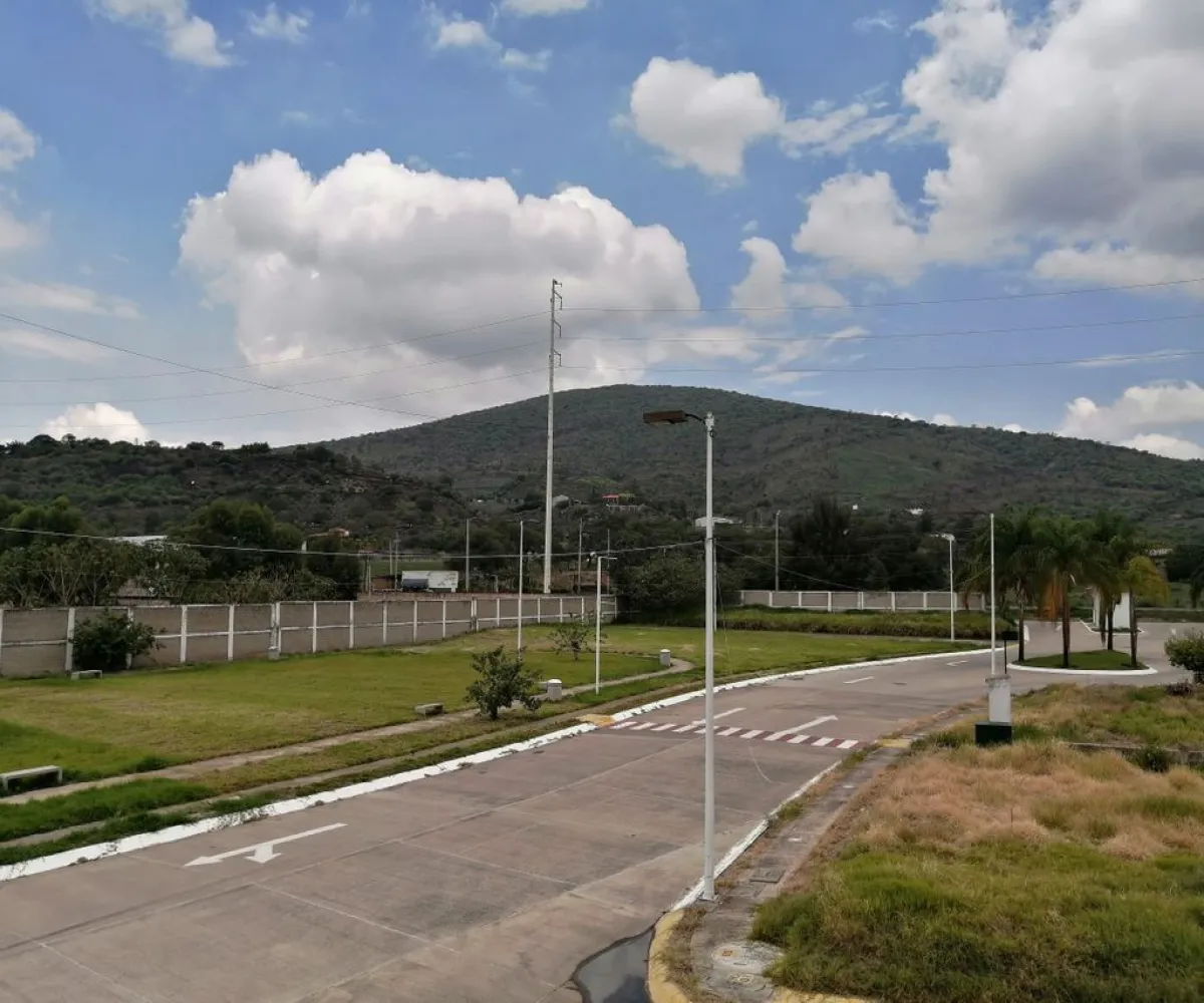 Terreno En Venta,Santa Cruz de las Flores,Carretera San Isidro Mazatepec S/N, Tlajomulco de Zúñiga, Jalisco 45640,Carretera San Isidro Mazatepec,pAExNY5