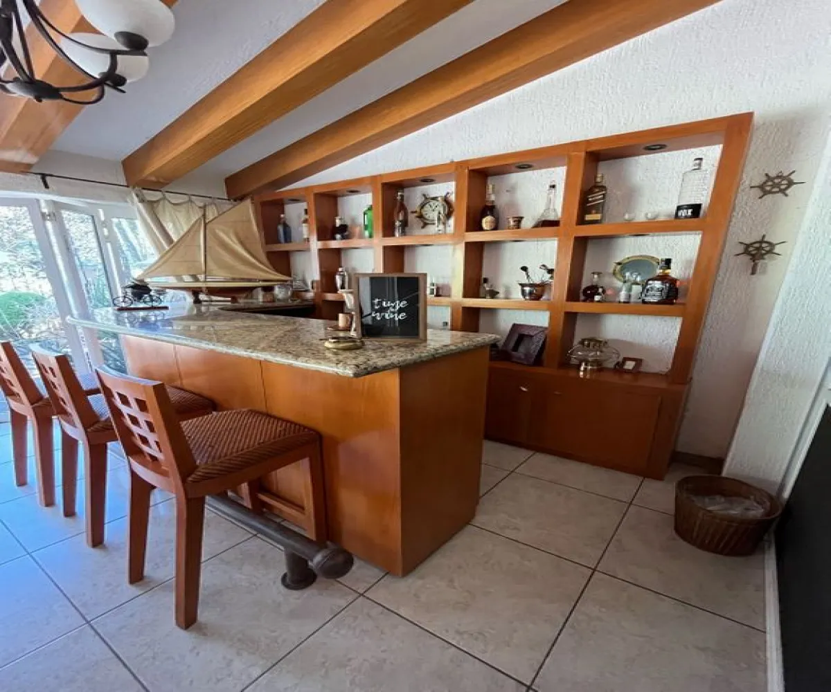 Casa En Venta,Ciudad Bugambilias,Avenida del Reno Poniente 4154, Zapopan, Jalisco 45237, 3 Habitaciones,3 Baños,Avenida del Reno Poniente,2,poovzP0