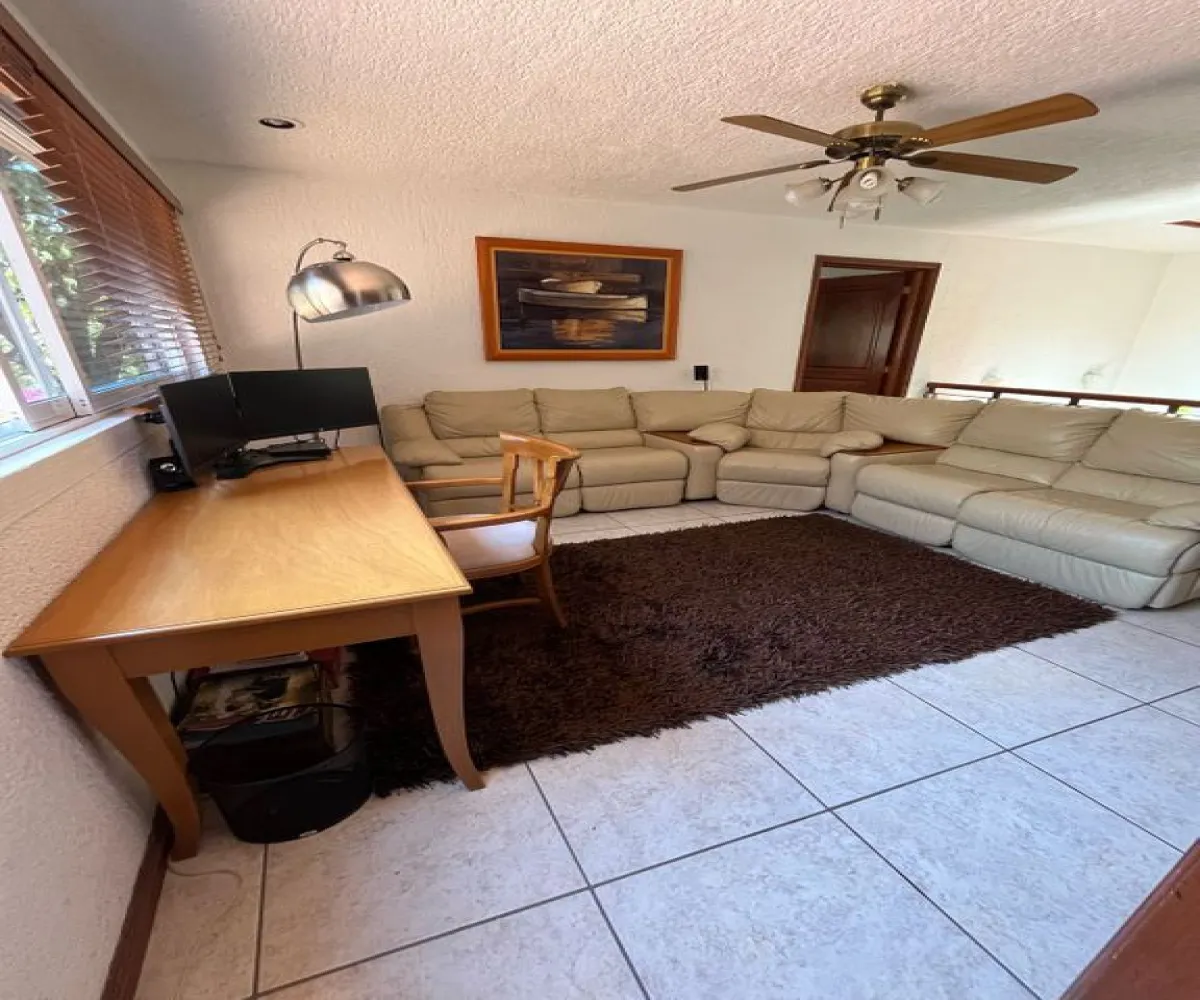 Casa En Venta,Ciudad Bugambilias,Avenida del Reno Poniente 4154, Zapopan, Jalisco 45237, 3 Habitaciones,3 Baños,Avenida del Reno Poniente,2,poovzP0