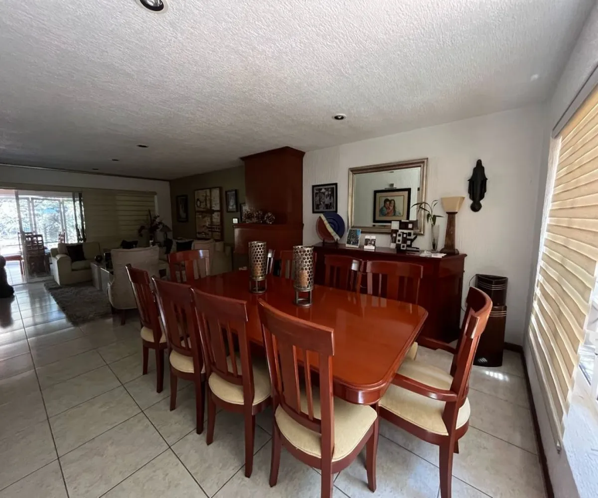 Casa En Venta,Ciudad Bugambilias,Avenida del Reno Poniente 4154, Zapopan, Jalisco 45237, 3 Habitaciones,3 Baños,Avenida del Reno Poniente,2,poovzP0